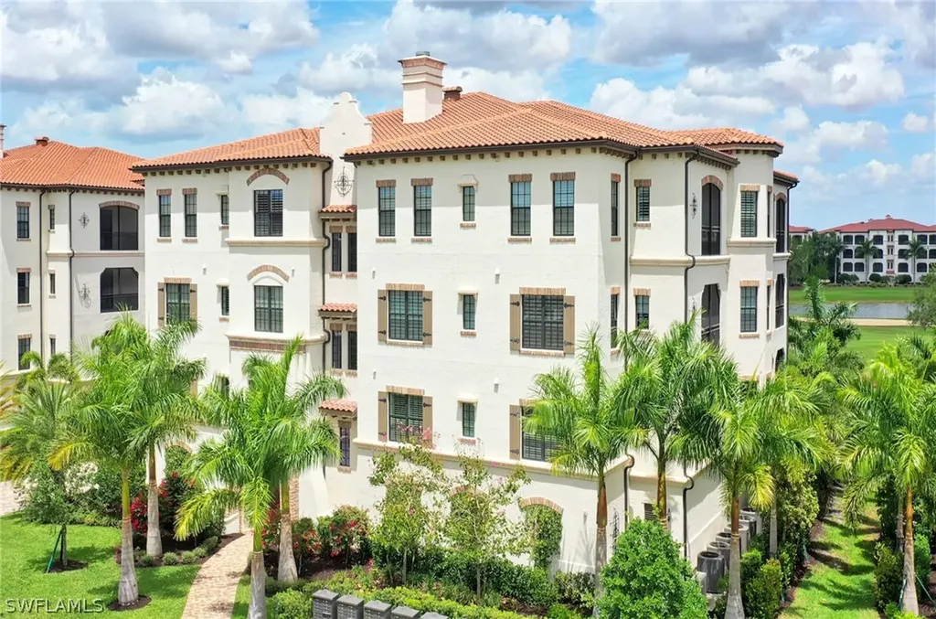 16375 Viansa Way Naples FL 34110
