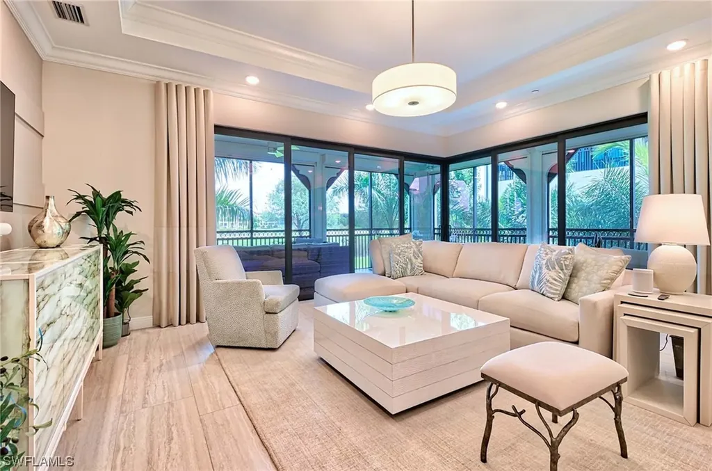 16375 Viansa Way Naples FL 34110