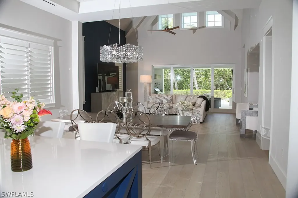 1463 2nd Avenue S Naples FL 34102