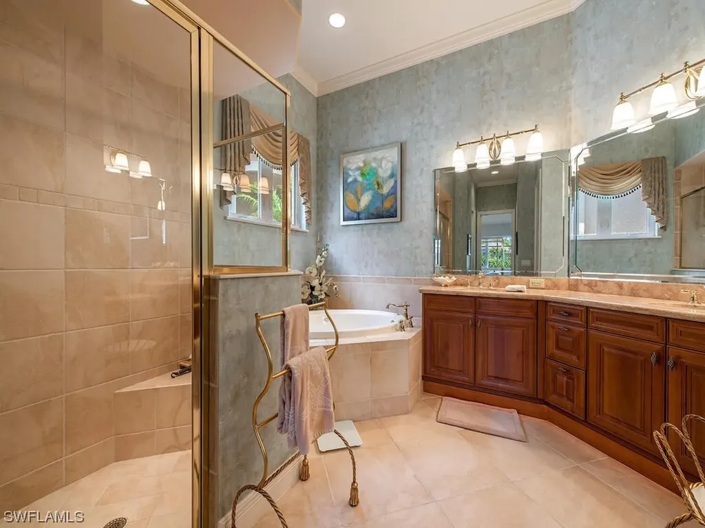 5976 Hammock Isle Circle Naples FL 34119