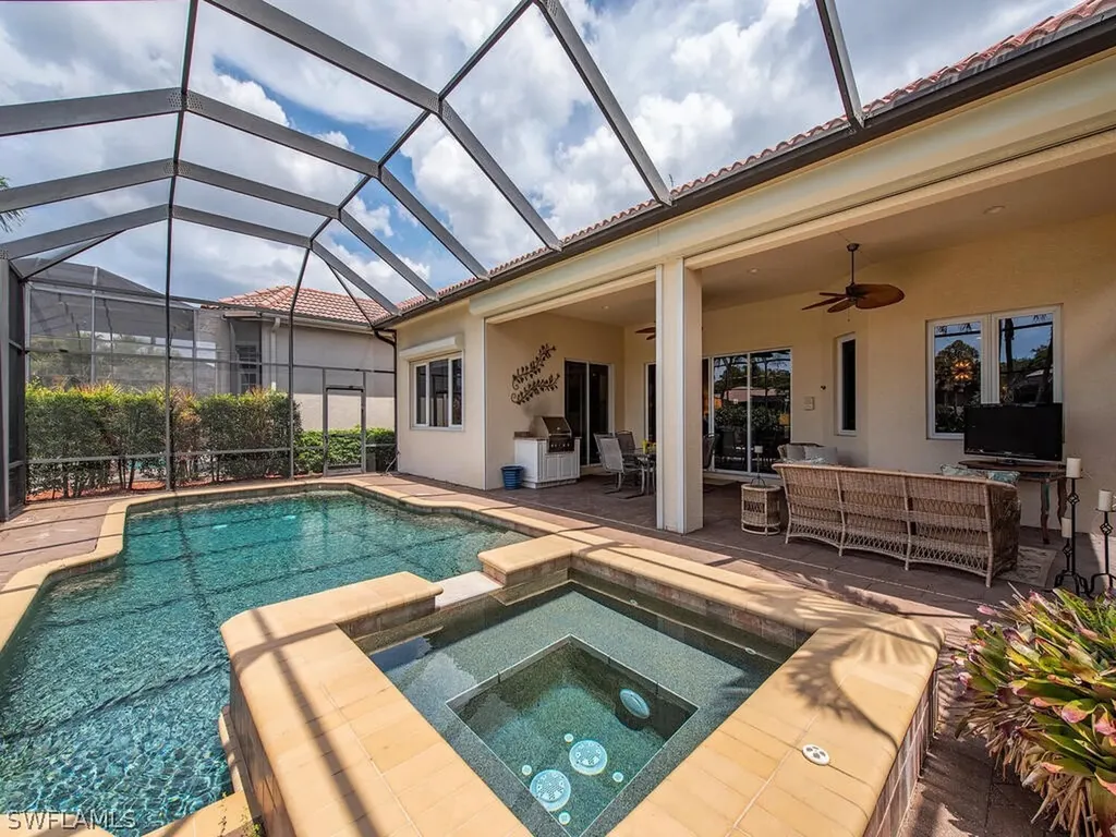 5976 Hammock Isle Circle Naples FL 34119