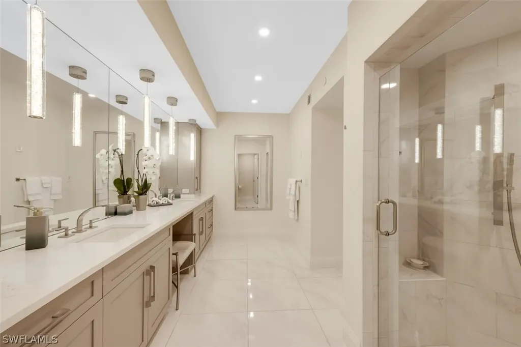 8171 Bay Colony Drive Naples FL 34108