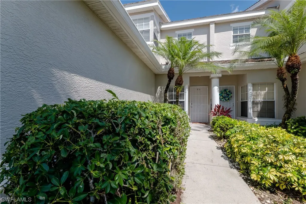 13140 Hamilton Harbour Drive Naples FL 34110