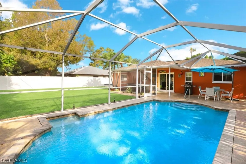 2208 Viscaya Parkway Cape Coral FL 33990