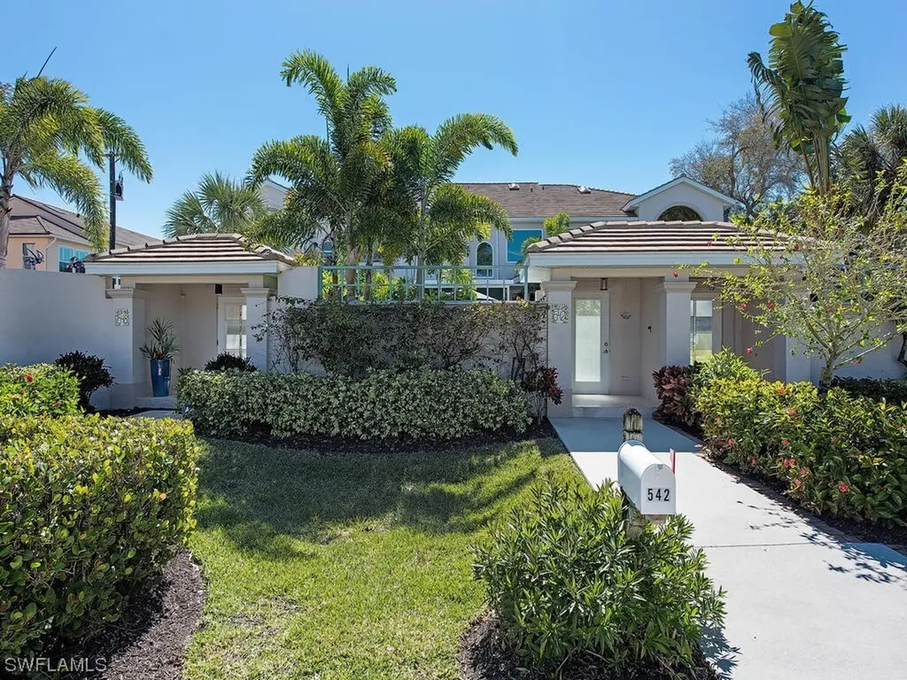 542 11th Avenue S Naples FL 34102