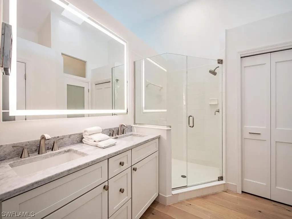 542 11th Avenue S Naples FL 34102