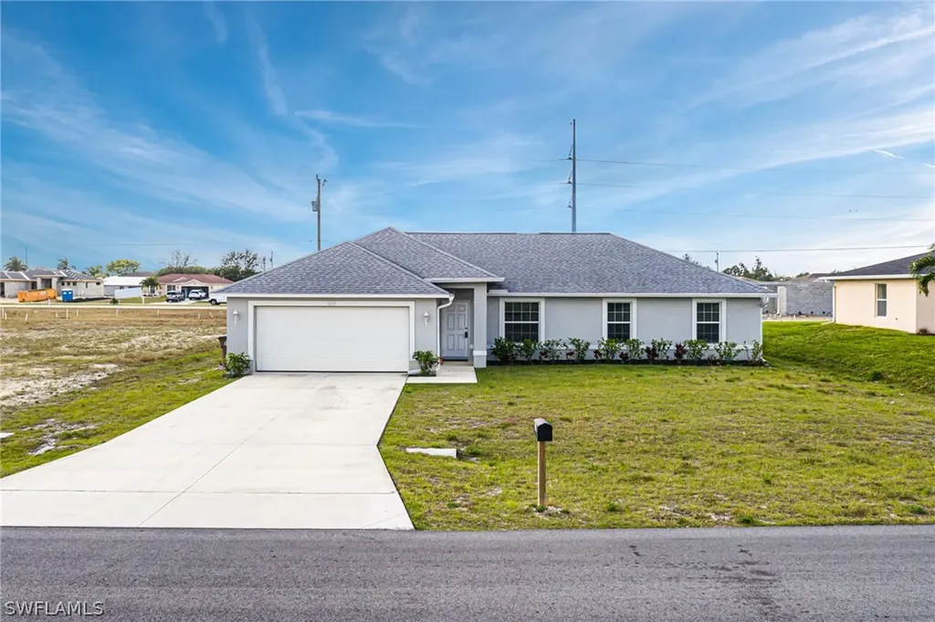 622 NW 8th Terrace Cape Coral FL 33993