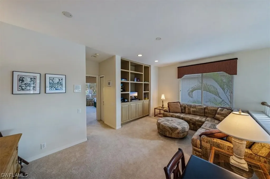5747 Persimmon Way Naples FL 34110