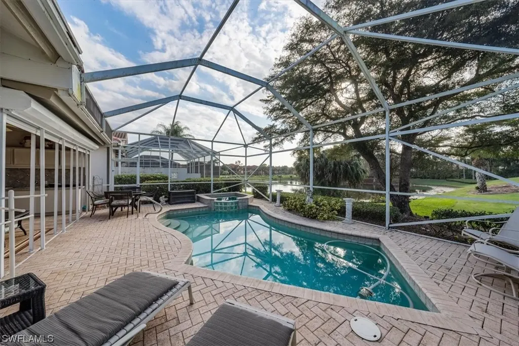 5747 Persimmon Way Naples FL 34110