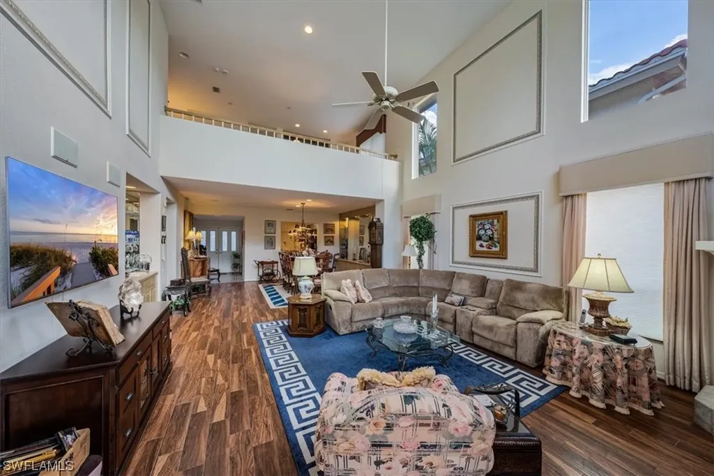 5747 Persimmon Way Naples FL 34110