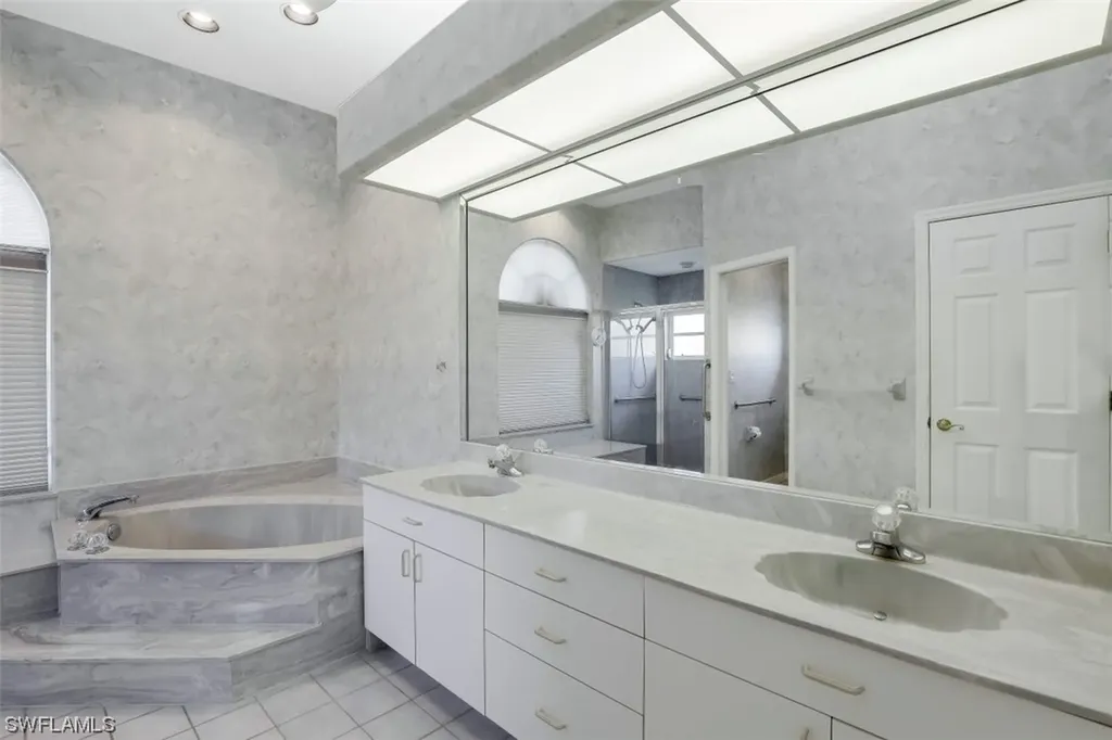 19259 Vintage Trace Circle Estero FL 33967