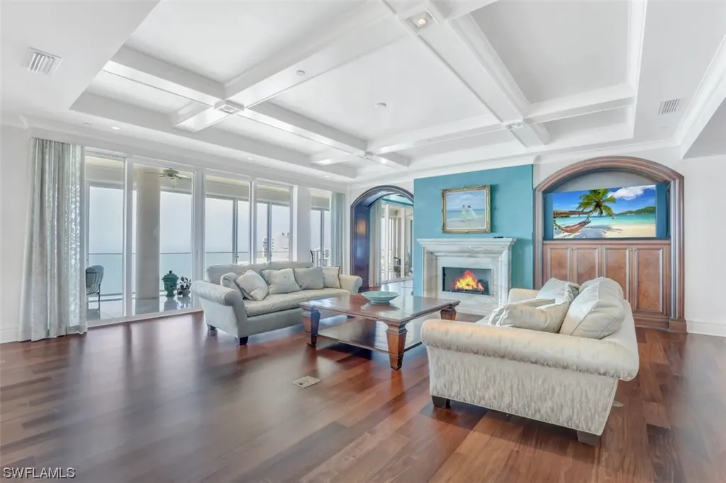 4101 Gulf Shore Boulevard N Naples FL 34103
