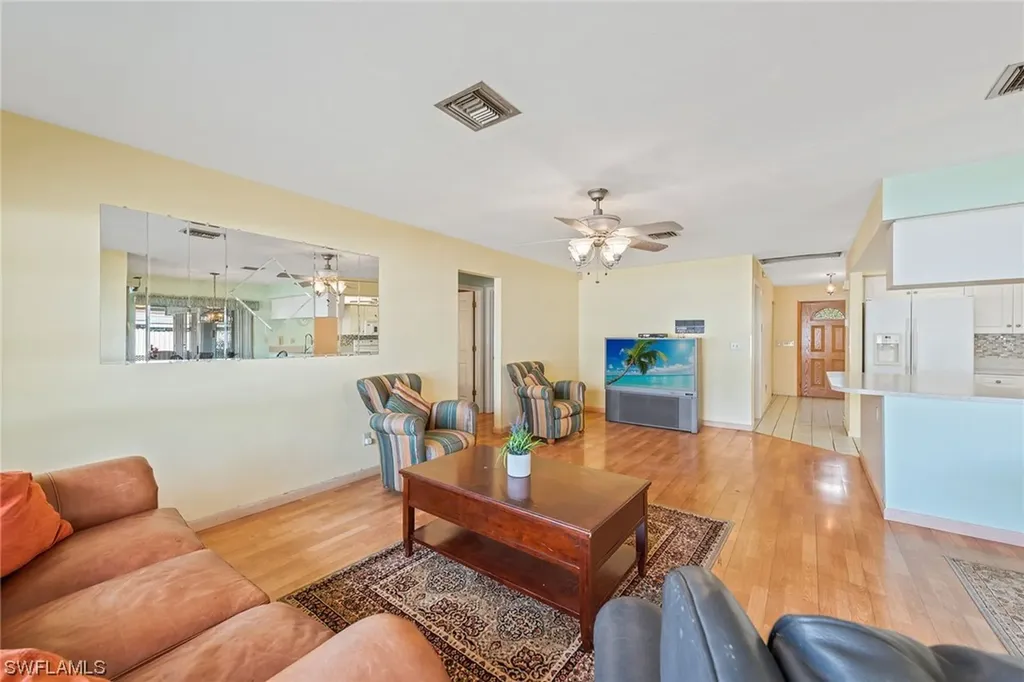 4173 Golden Gate Parkway Naples FL 34116