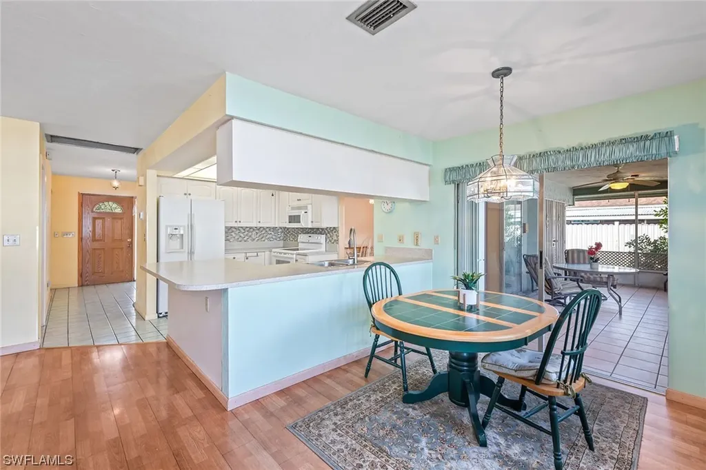 4173 Golden Gate Parkway Naples FL 34116