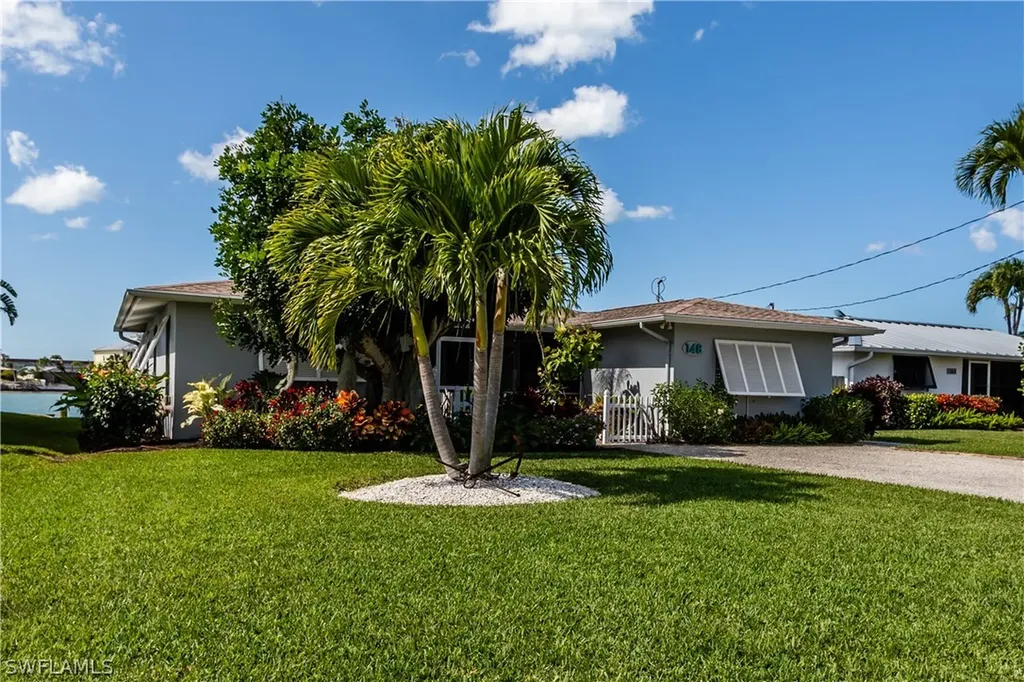 148 Tahiti Street Naples FL 34113