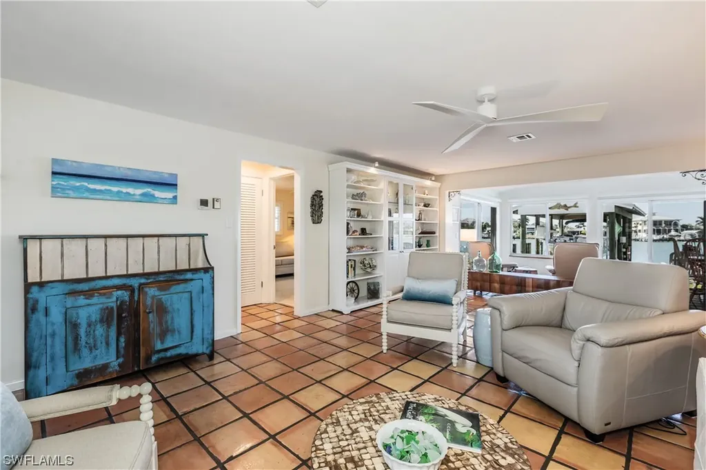 148 Tahiti Street Naples FL 34113