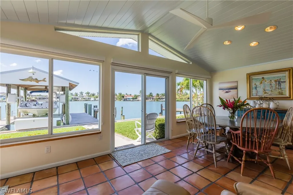 148 Tahiti Street Naples FL 34113