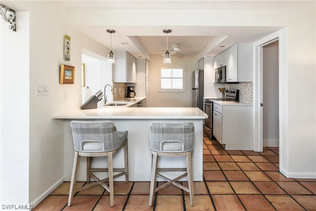 148 Tahiti Street Naples FL 34113