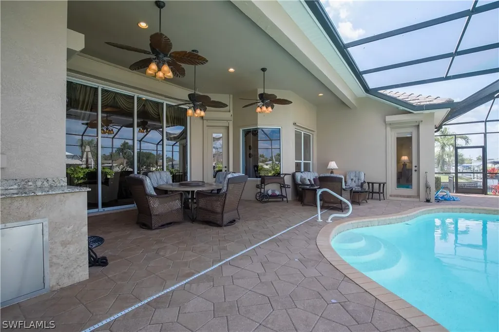 2703 SE 24th Court Cape Coral FL 33904
