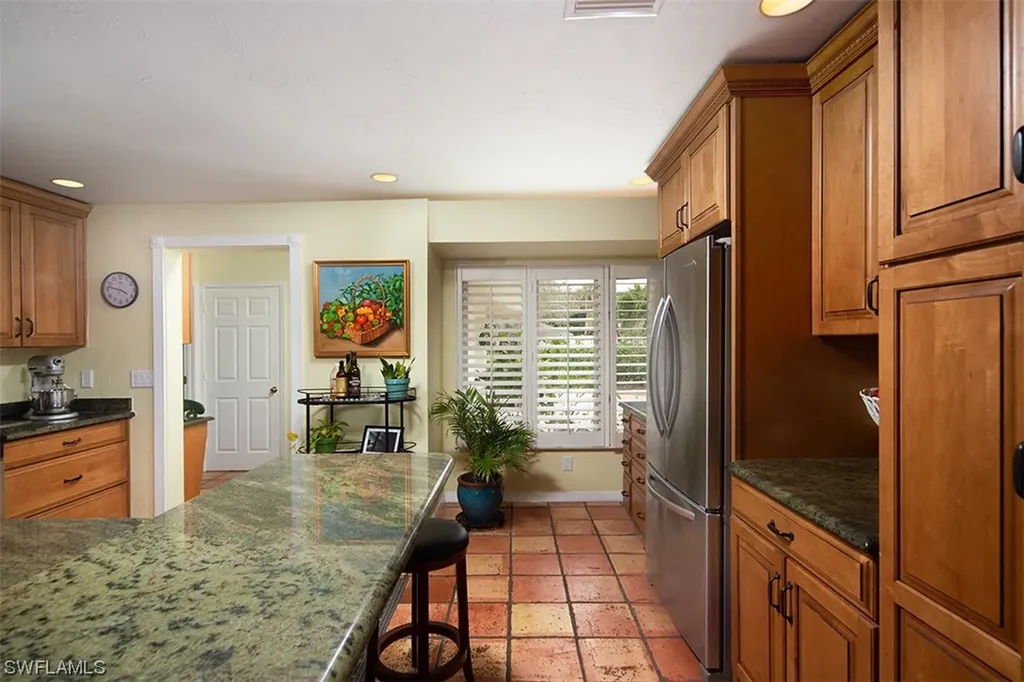 2412 Pinewoods Circle S Naples FL 34105