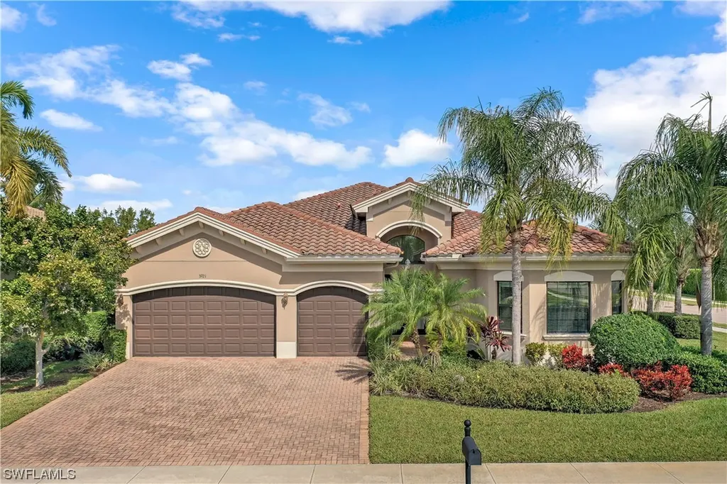 3921 Glacier Court Naples FL 34119
