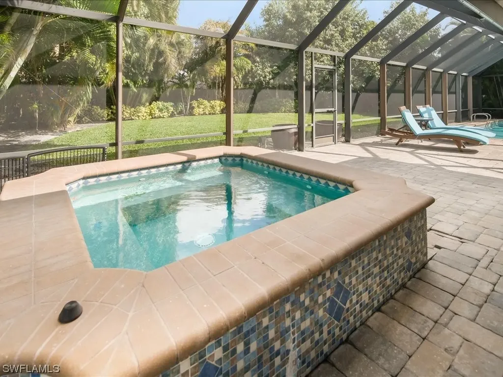 675 Harbour Drive Naples FL 34103