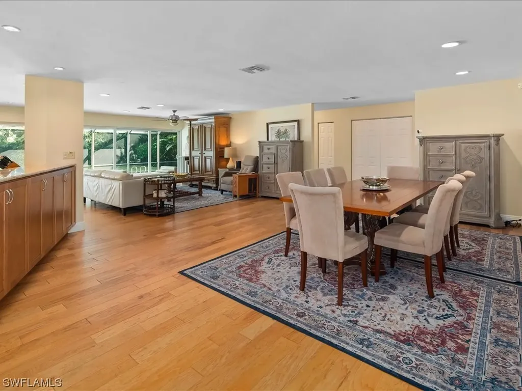 675 Harbour Drive Naples FL 34103