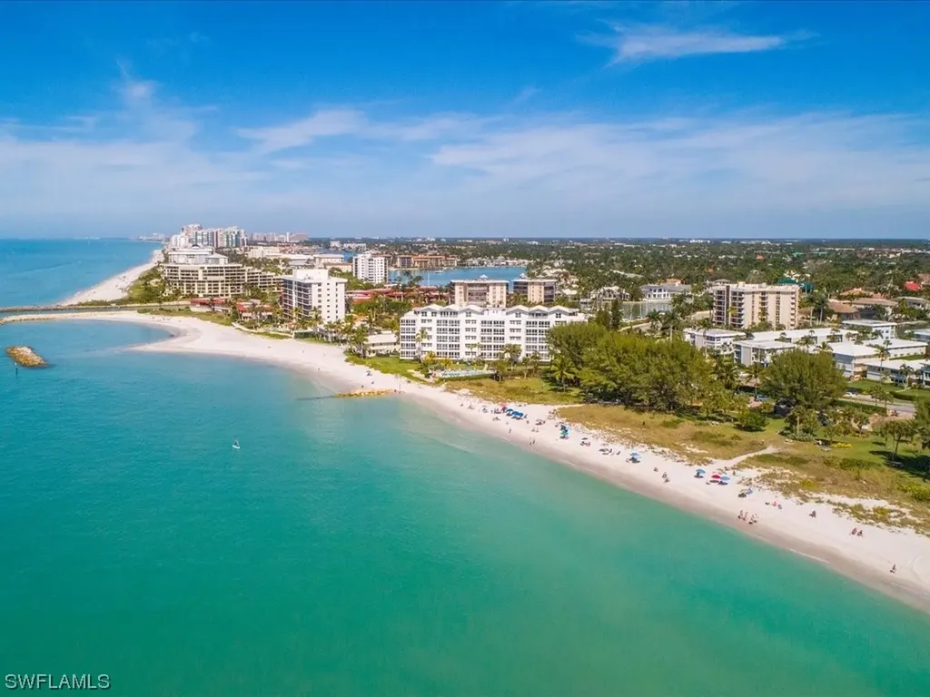 675 Harbour Drive Naples FL 34103