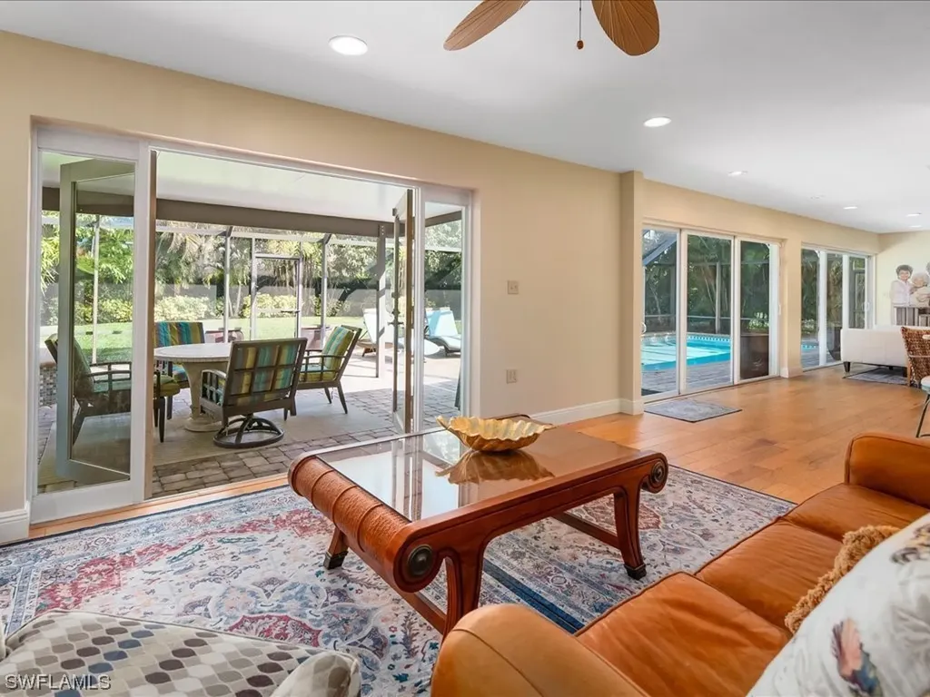 675 Harbour Drive Naples FL 34103