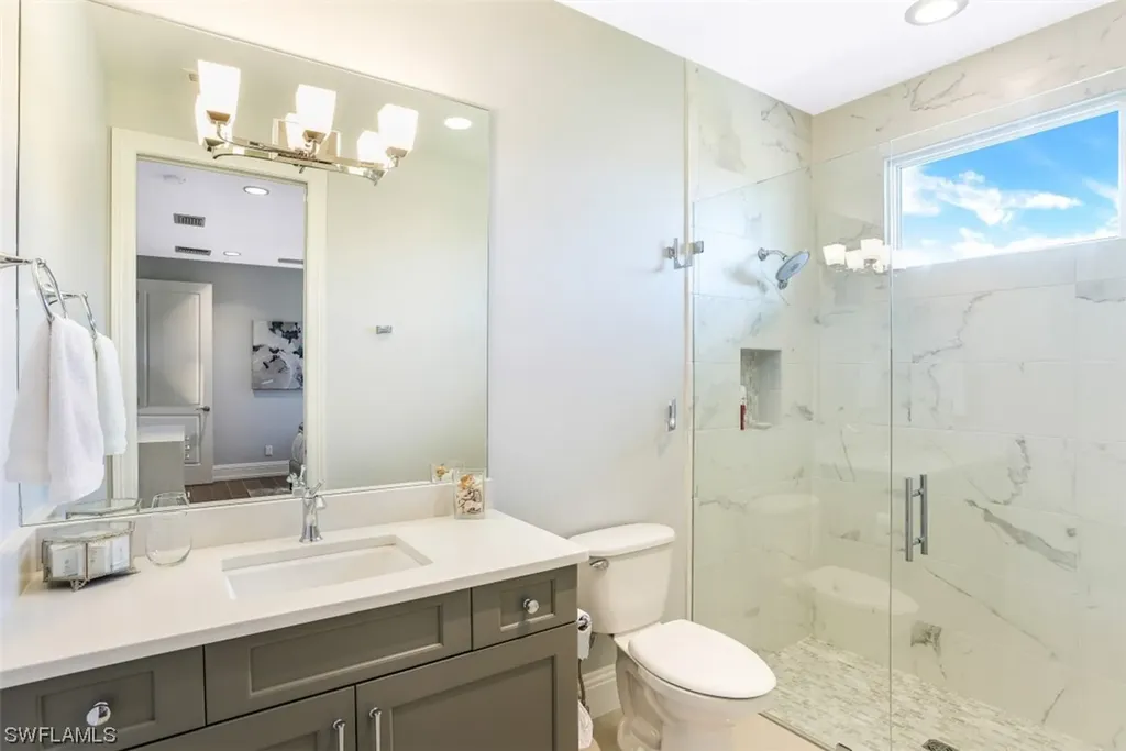 569 Neapolitan Way Naples FL 34103