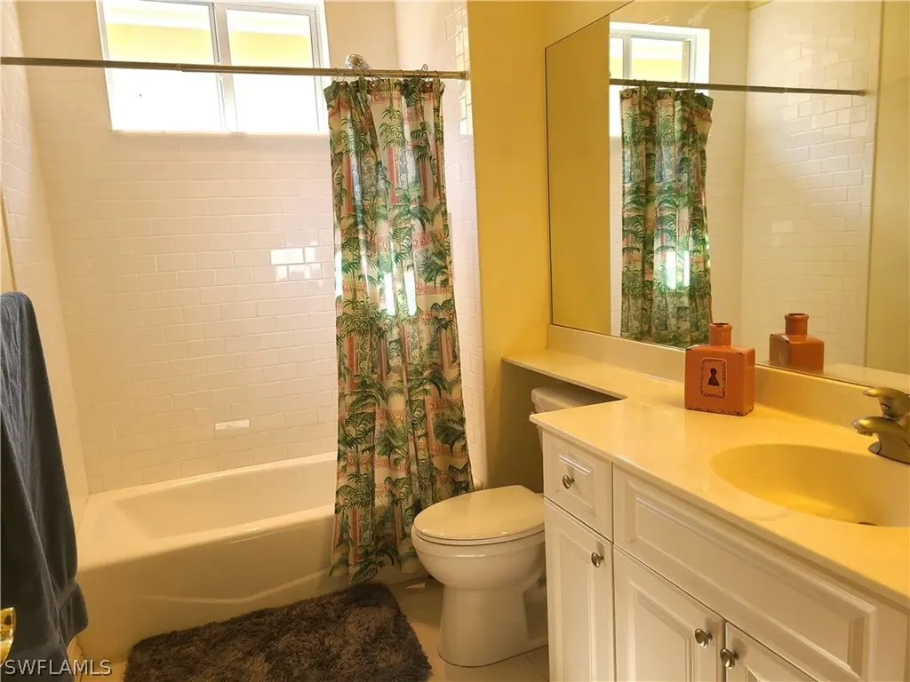 5887 Barclay Lane Naples FL 34110
