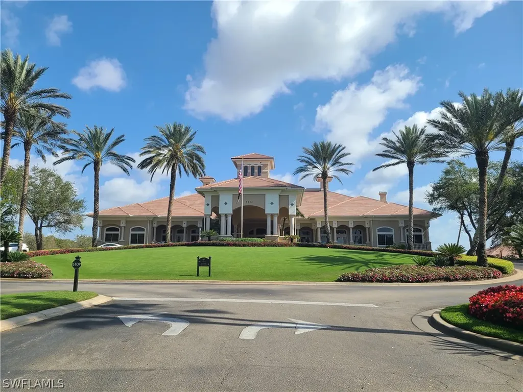 5887 Barclay Lane Naples FL 34110
