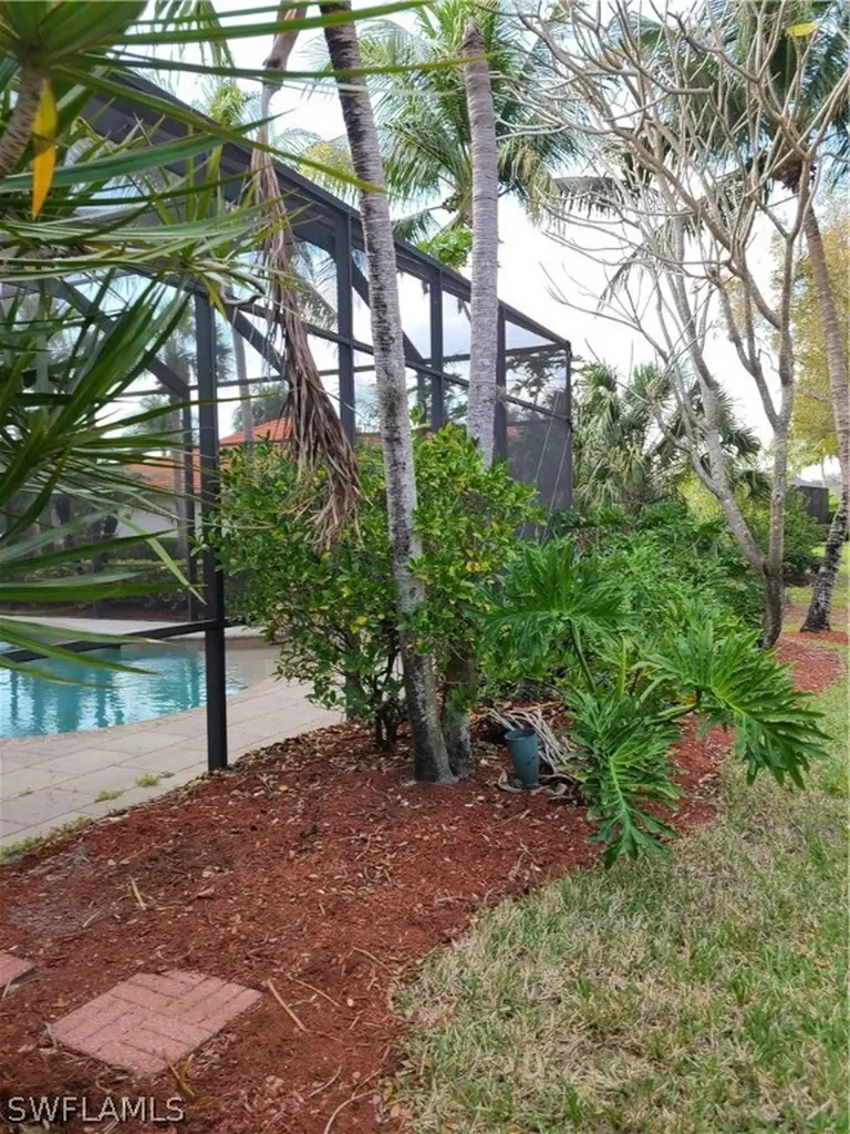 5887 Barclay Lane Naples FL 34110