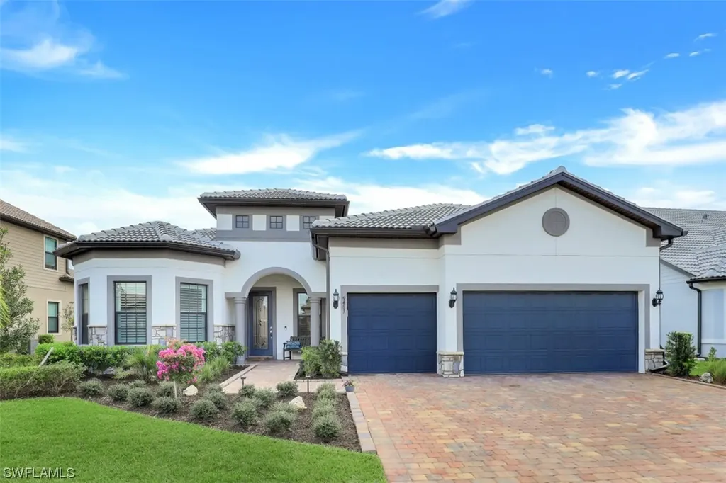 9483 Greyhawk Trail Naples FL 34120