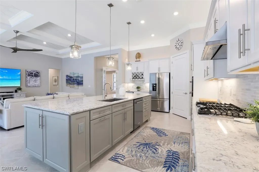 9483 Greyhawk Trail Naples FL 34120