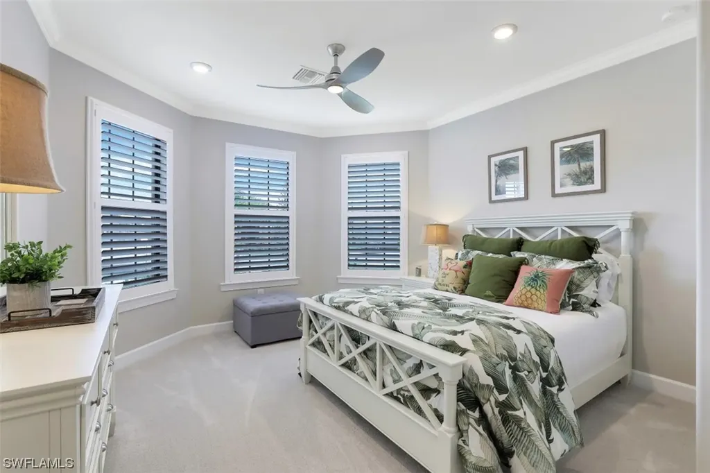 9483 Greyhawk Trail Naples FL 34120