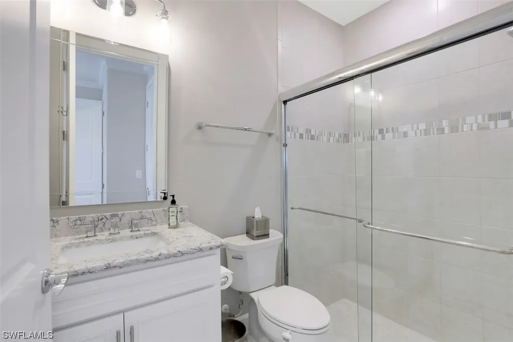 9483 Greyhawk Trail Naples FL 34120