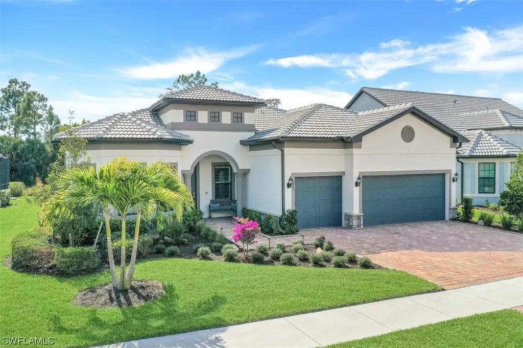 9483 Greyhawk Trail Naples FL 34120