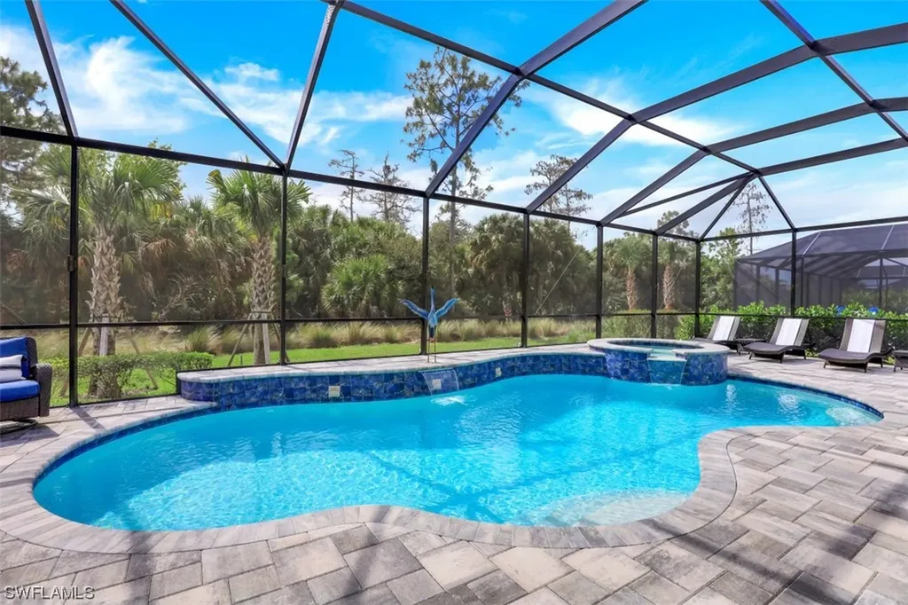 9483 Greyhawk Trail Naples FL 34120
