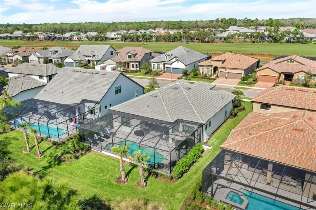 9483 Greyhawk Trail Naples FL 34120