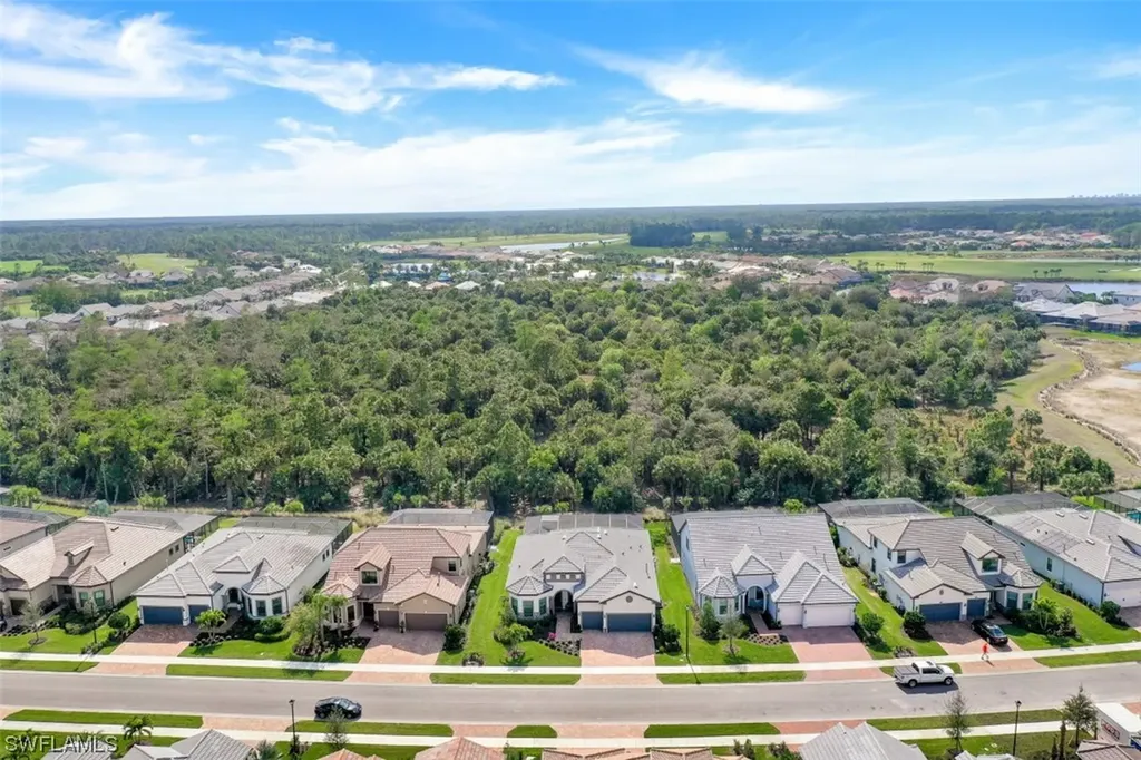 9483 Greyhawk Trail Naples FL 34120