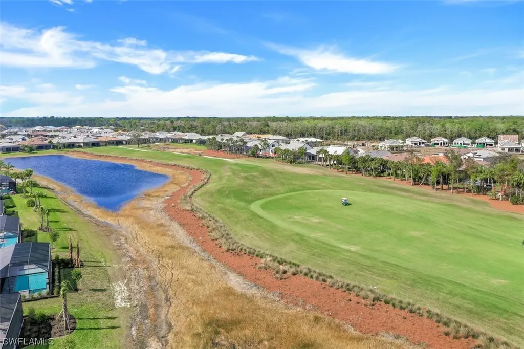 9483 Greyhawk Trail Naples FL 34120