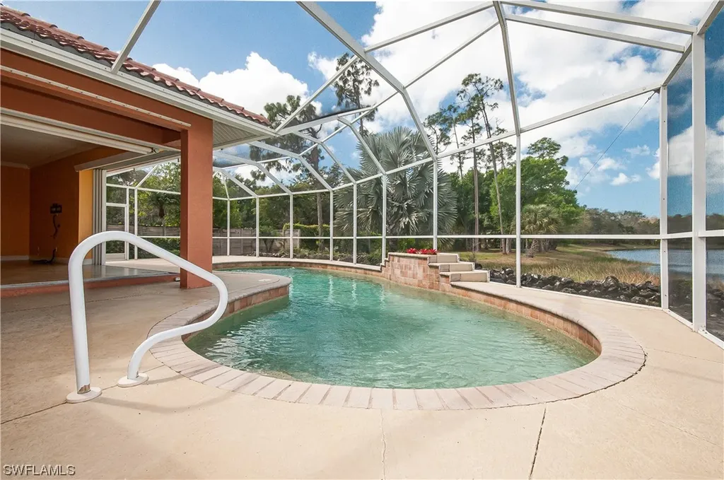 2066 Timberline Drive Naples FL 34109