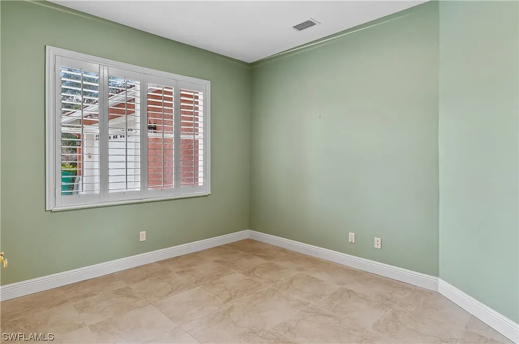 2066 Timberline Drive Naples FL 34109