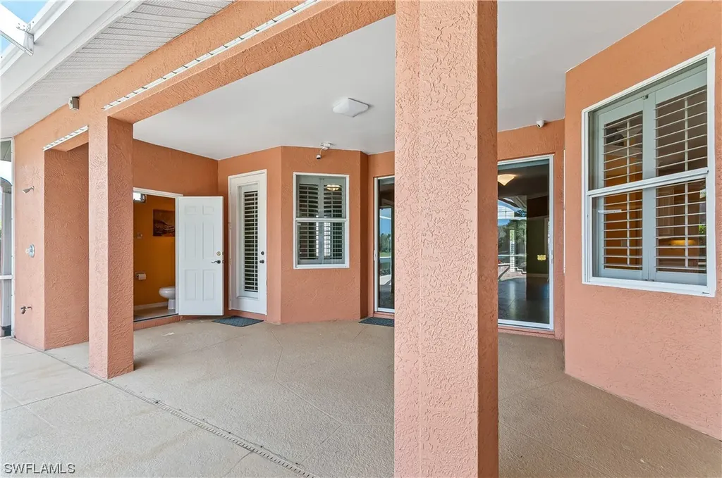 2066 Timberline Drive Naples FL 34109