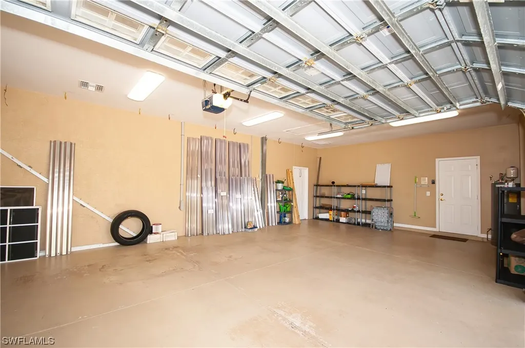 2066 Timberline Drive Naples FL 34109