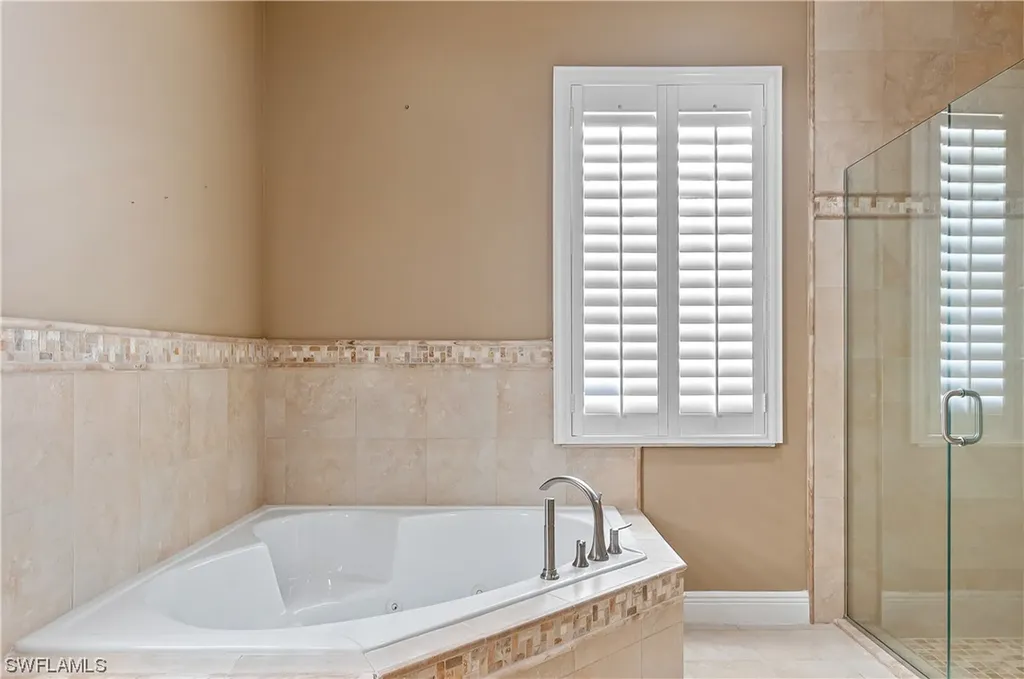 2066 Timberline Drive Naples FL 34109