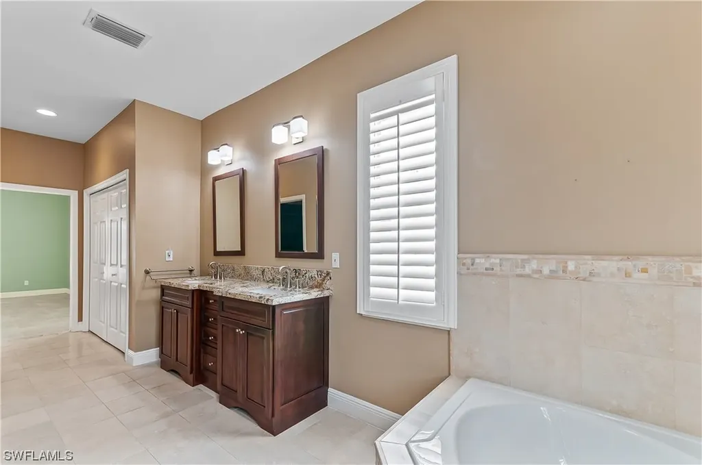 2066 Timberline Drive Naples FL 34109
