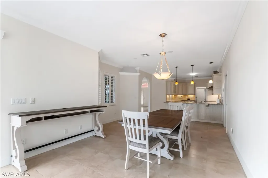 2066 Timberline Drive Naples FL 34109