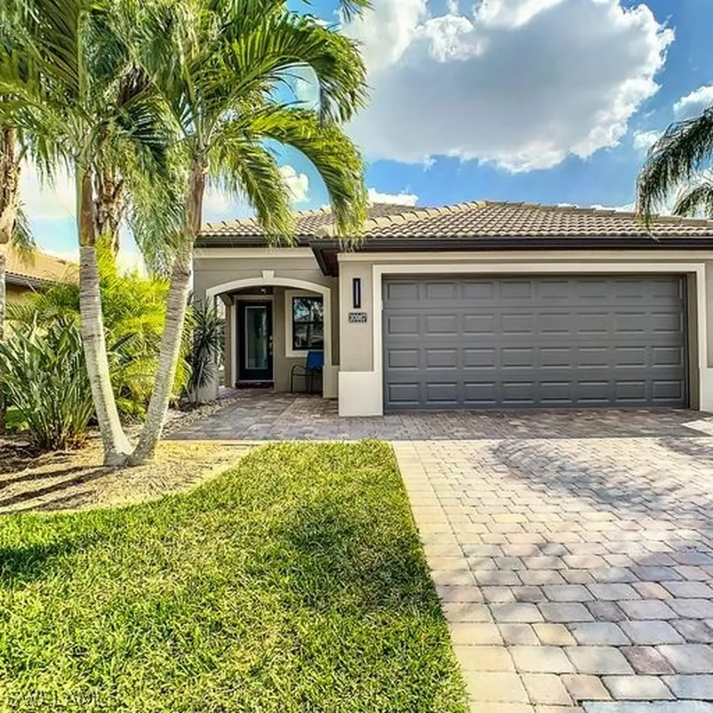 10967 Glenhurst Street Fort Myers FL 33913